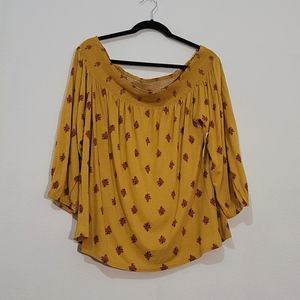 Old Navy Off the Shoulder blouse
